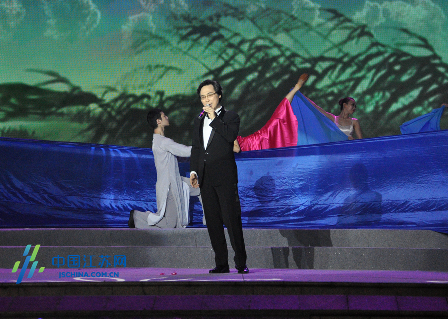 廖昌永演唱《乡愁》-华灯映水乡 歌舞传深情 昆山周庄唱响 两岸情 一